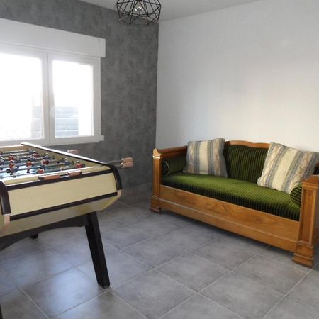 Logement Entre Mer Et Montagne Roujan 外观 照片